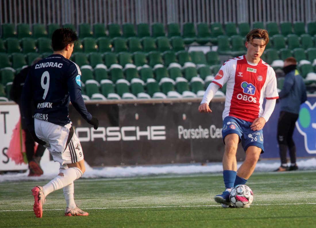 <em>Unggutten Joachim Prent-Eckbo spilte første omgang i dag. Alle foto: Guttorm Lende</em>